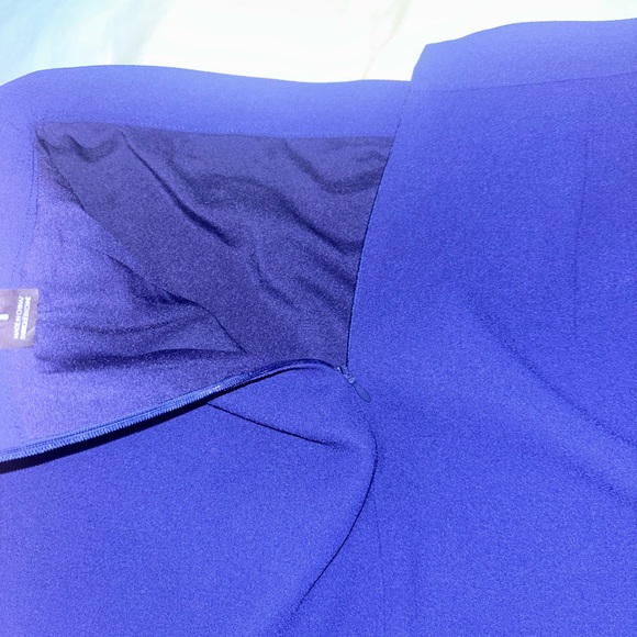 Club Monaco Navy Mini Skirt - Picture 4 of 4